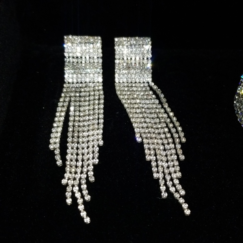 Competition earrings